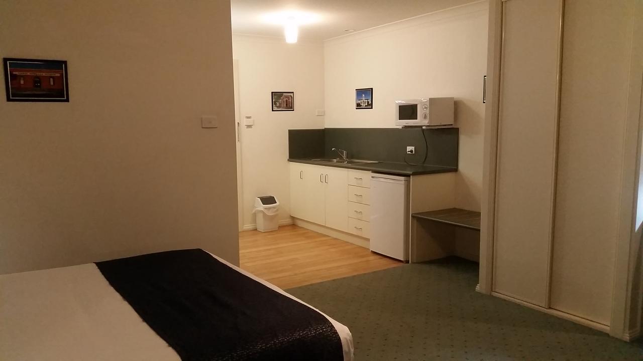 Ararat Southern Cross Motor Inn Exteriör bild